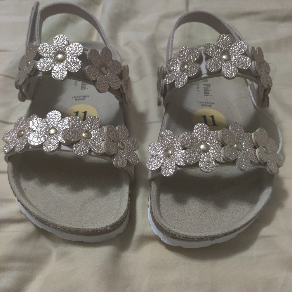 Sandals - Picture 2 of 2